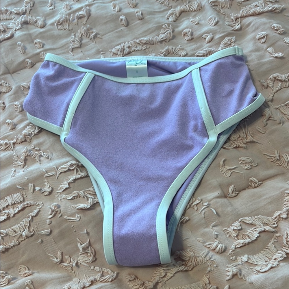 Lavender Kona Sol Bikini Set with white Trim Size Small - Picture 4 of 6